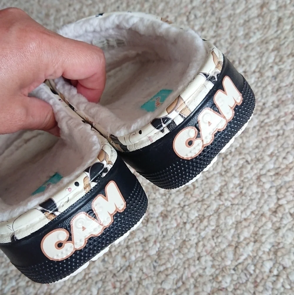 Crocs x Squishmallows Cam Cozzzy Sandal size 6